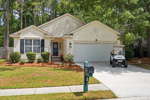 Photo of 1116 Old Course Lane, Mount Pleasant, SC 29466 (MLS # 26017055)