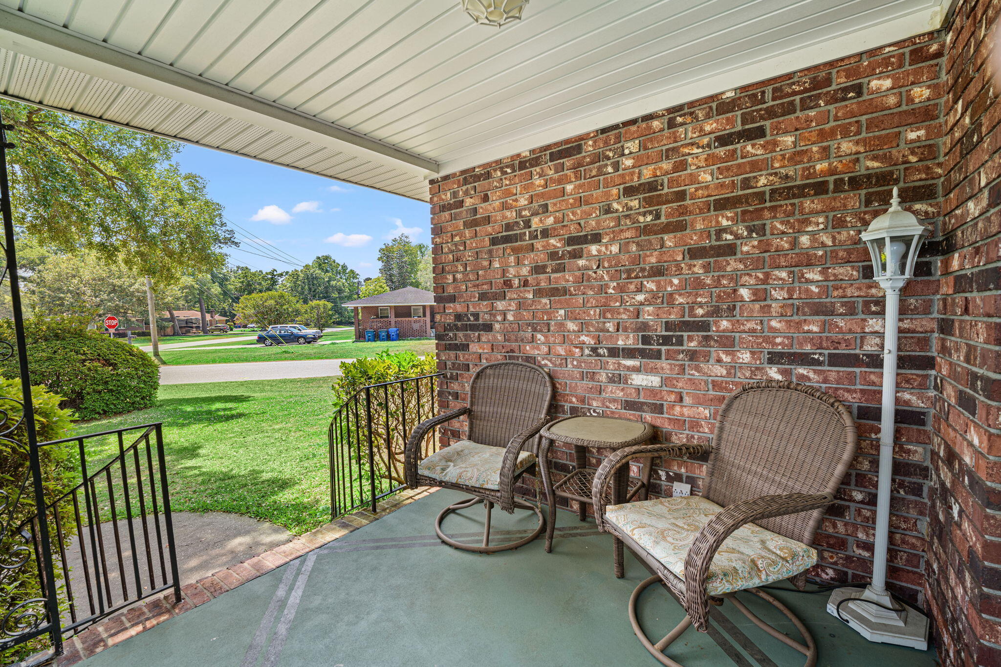 2203 Glendale Drive