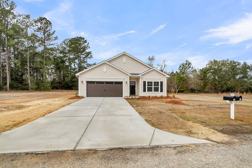 Photo of 213 Spann Lane, Moncks Corner, SC 29461 (MLS # 26003349)