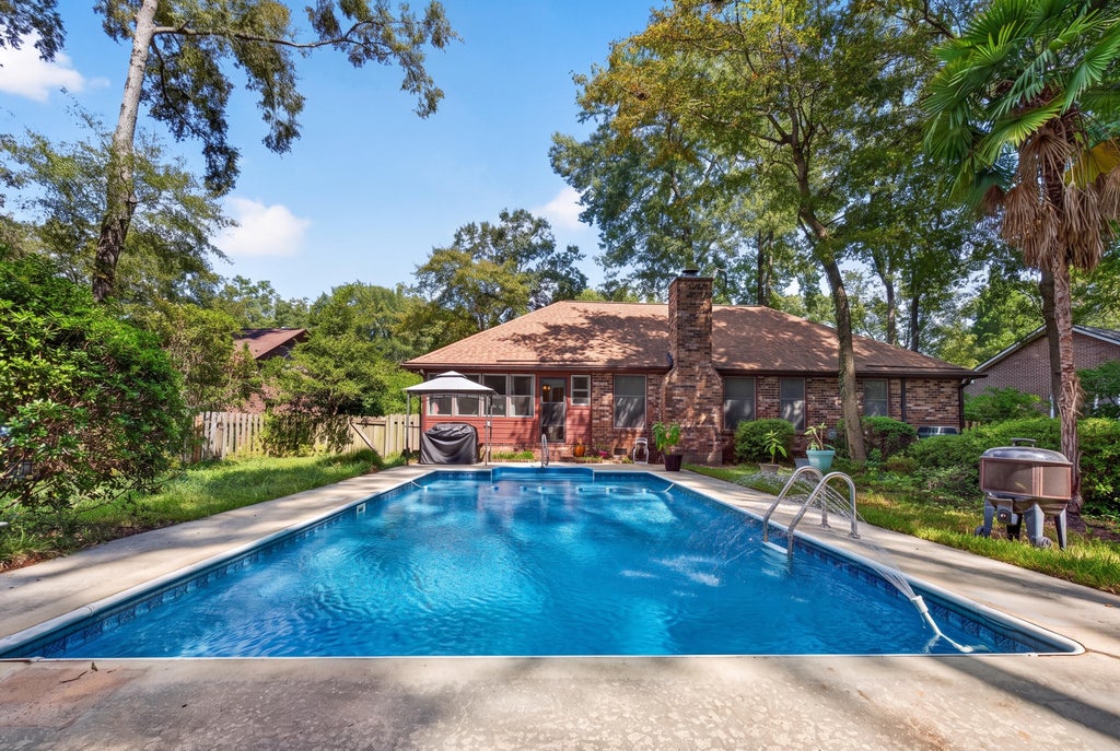 Photo of 132 Fox Chase Drive, Goose Creek, SC 29445 (MLS # 26027438)