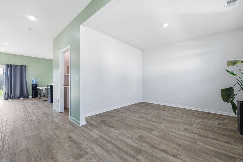 Photo of 359 Bering Lane, Summerville, SC 29486 (MLS # 26005362)