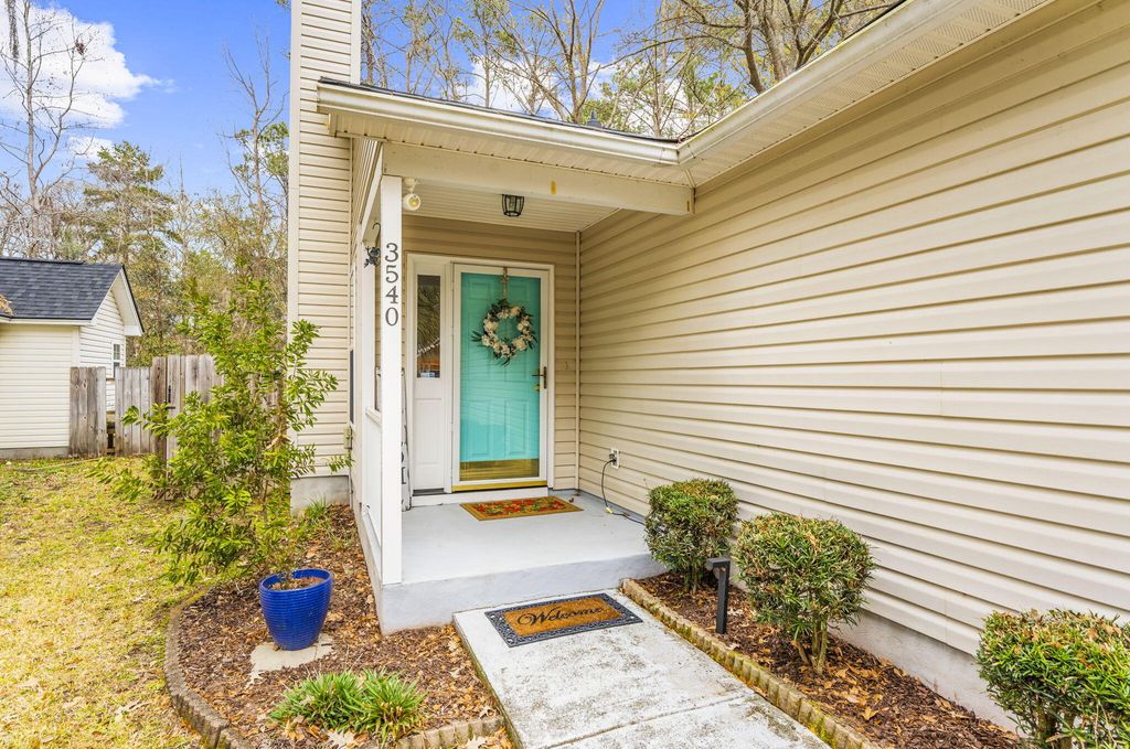 Photo of 3540 Hunters Oak Lane, Johns Island, SC 29455 (MLS # 26005132)