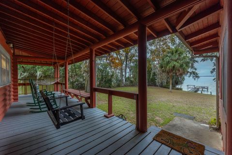 A home in Summerton