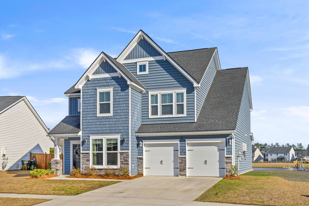 Photo of 280 Firewheel Court, Summerville, SC 29486 (MLS # 26006101)