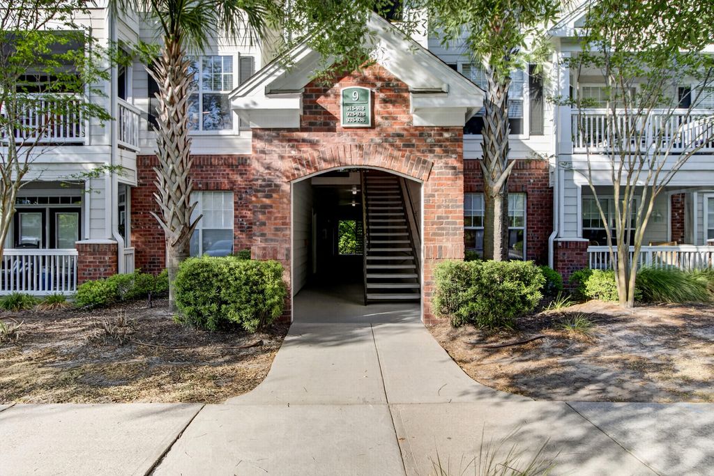Photo of 45 Sycamore Avenue #Apt 926, Charleston, SC 29407 (MLS # 26011240)