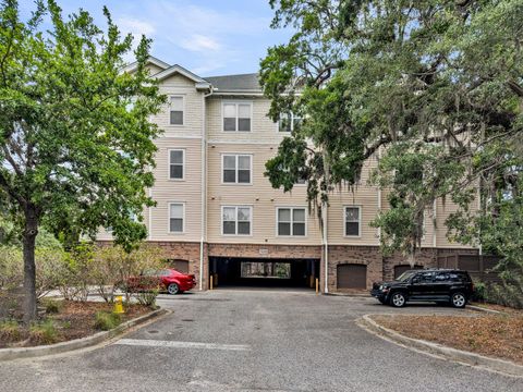 Photo of 2244 Ashley Crossing Drive #534, Charleston, SC 29414 (MLS # 25013943)