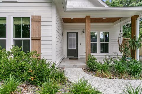 A home in North Charleston