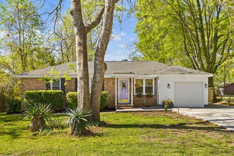 Photo of 106 Pine Lane, Summerville, SC 29485 (MLS # 26009265)