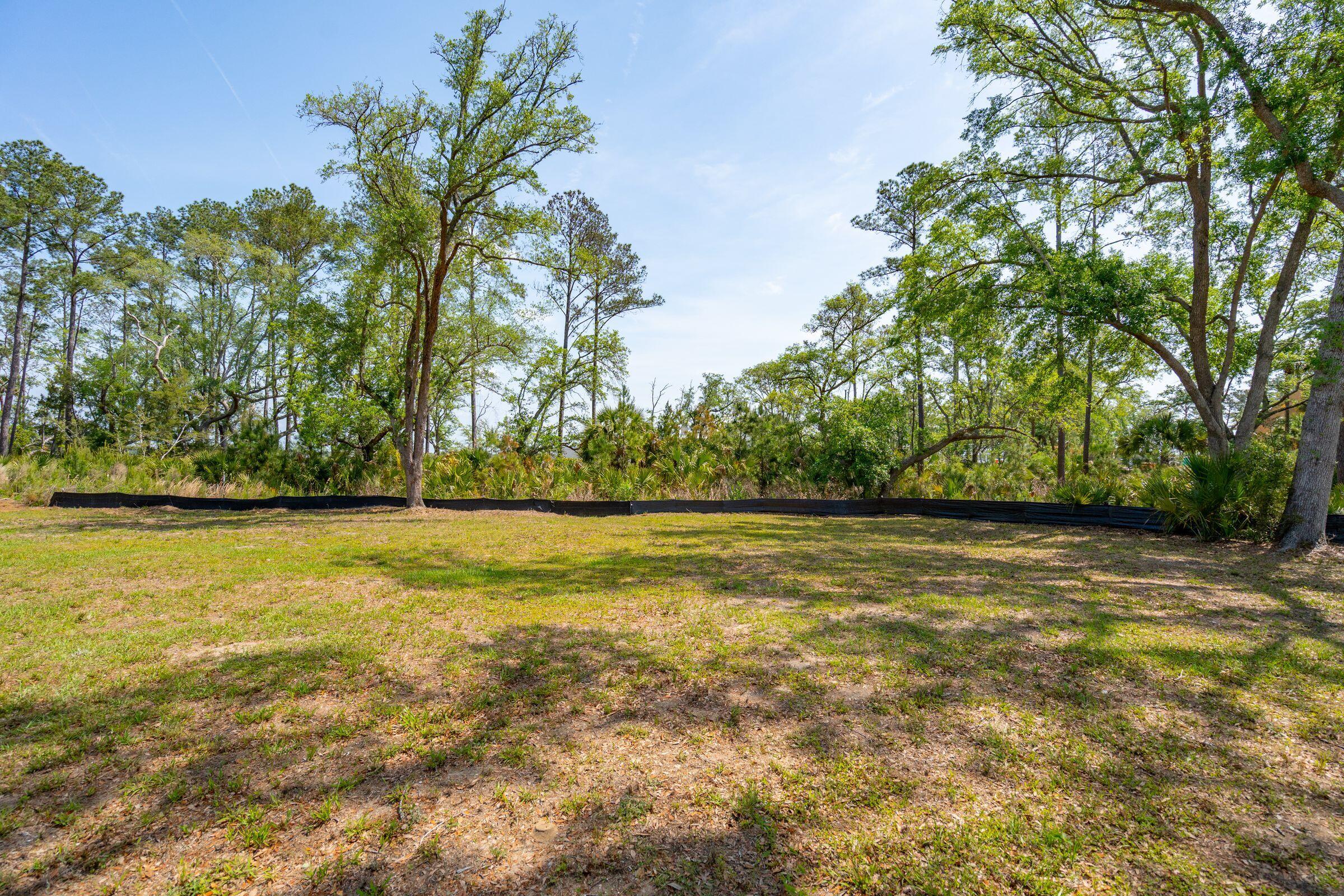 Charleston, South Carolina 29492, United States, ,Land,Active,211886