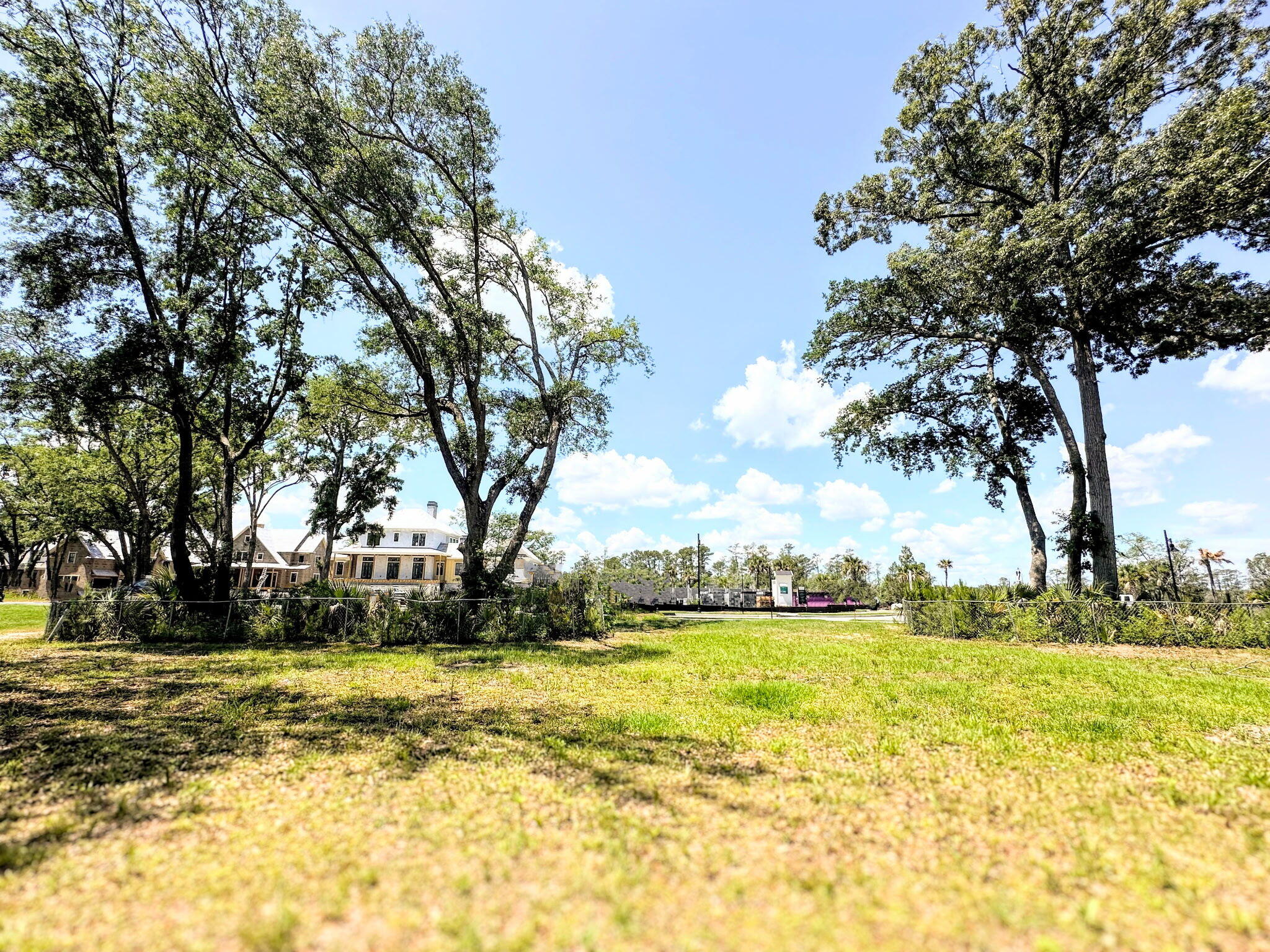 Charleston, South Carolina 29492, United States, ,Land,Active,211886
