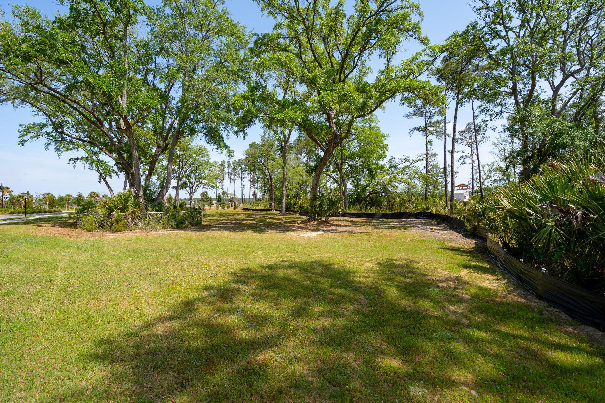 Charleston, South Carolina 29492, United States, ,Land,Active,211886