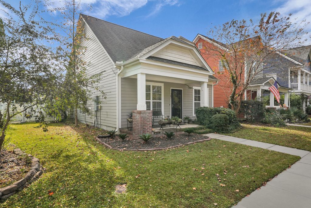 Photo of 107 Trillium Avenue, Summerville, SC 29483 (MLS # 25031612)