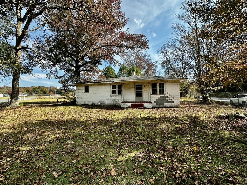 Photo of 952 Gausetown Road, Kingstree, SC 29556 (MLS # 25030914)