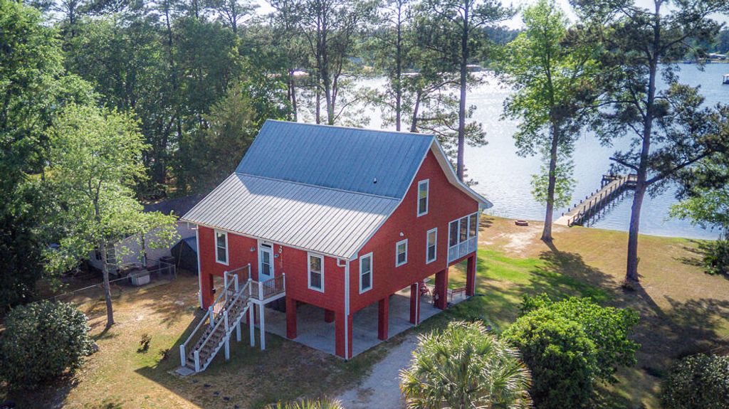 Photo of 1296 Levi Street, Manning, SC 29102 (MLS # 26012087)