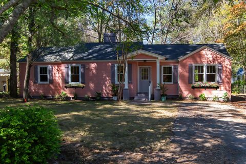 Photo of 708 S Laurel Street, Summerville, SC 29483 (MLS # 25008370) Photo of 708 S Laurel Street, Summerville, SC 29483 (MLS # 25008370)