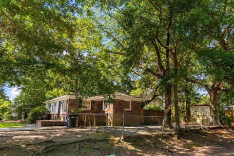 Photo of 1436 Heather Drive, Mount Pleasant, SC 29464 (MLS # 26018523)