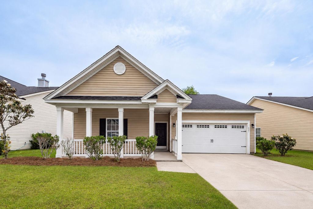 Photo of 321 Killarney Trail, Moncks Corner, SC 29461 (MLS # 26013638)