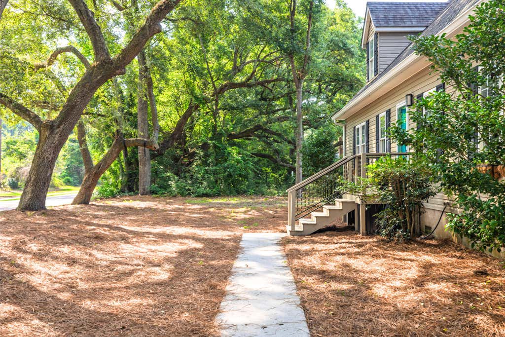 Photo of 1519 Rifle Range Road, Mount Pleasant, SC 29464 (MLS # 26023769)