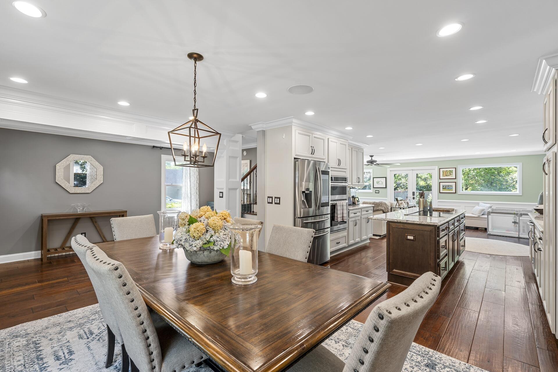 699 Castle Pinckney Drive