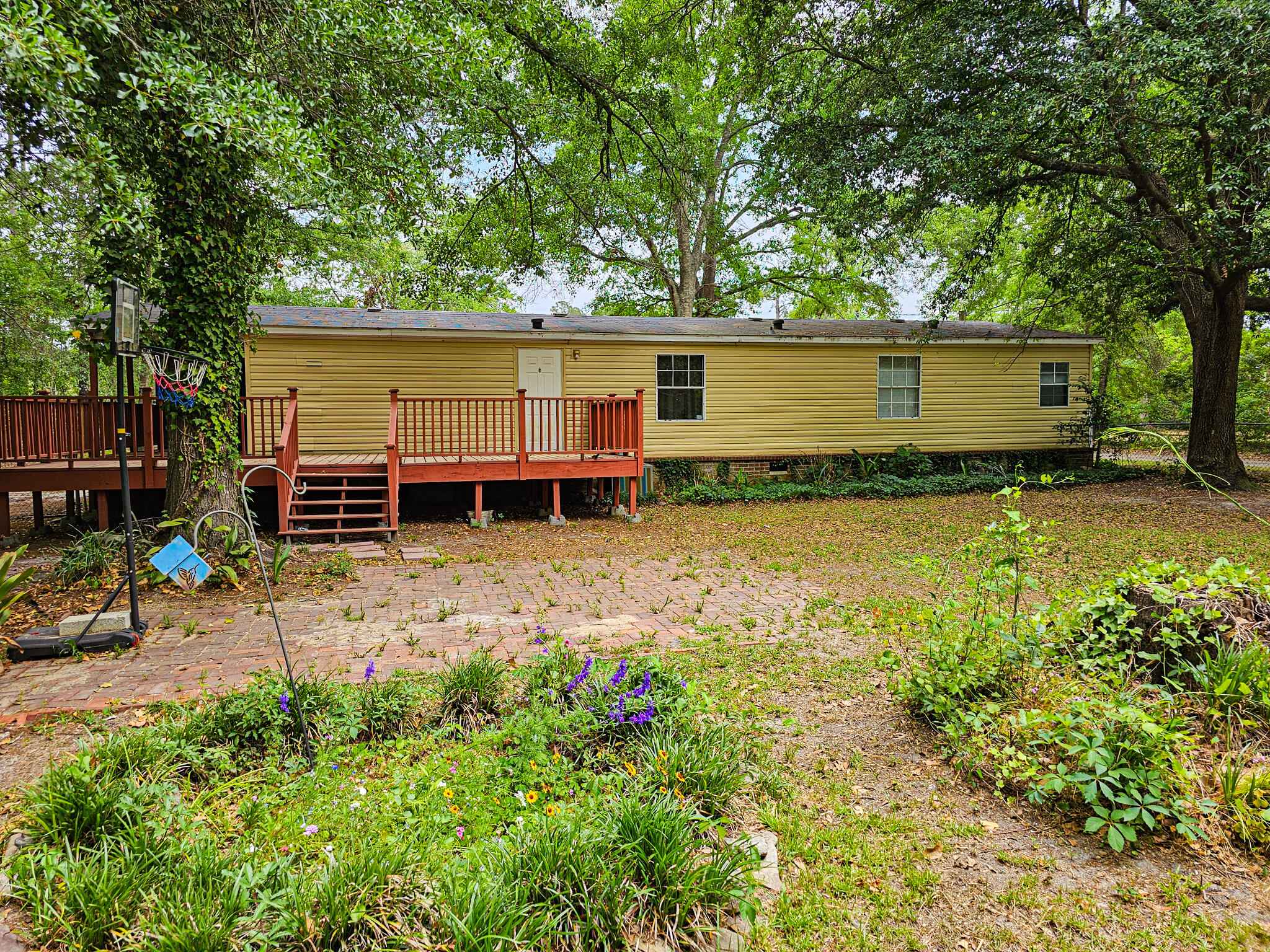 692 Bedon Road