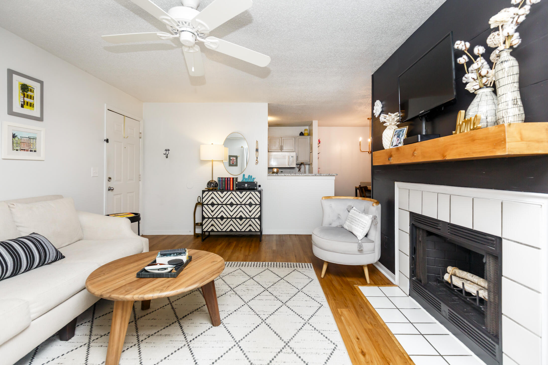 2011 N Highway 17 Unit 1600g