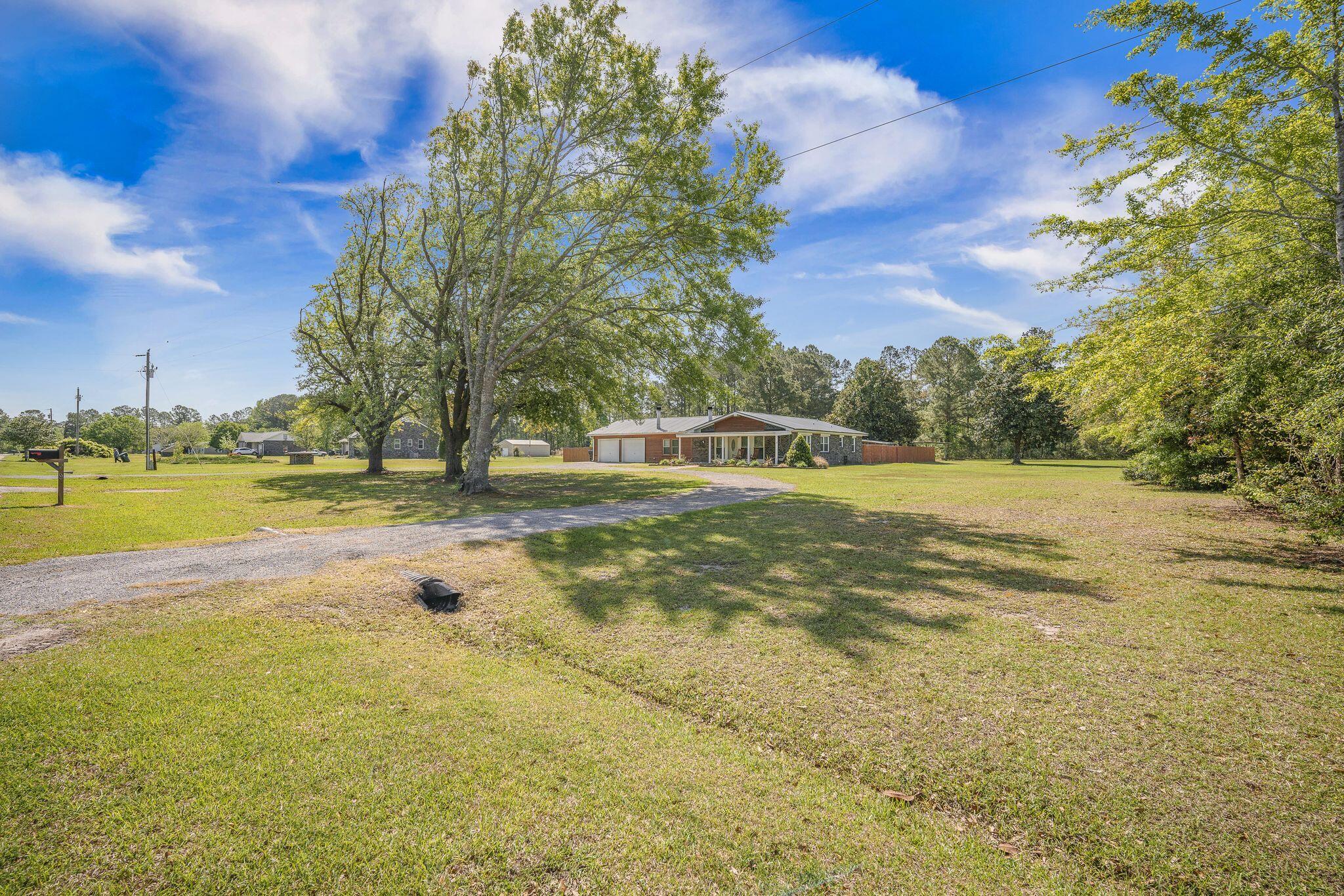 208 Mini Farm Road