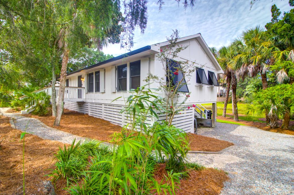 Photo of 312 W Cooper Avenue, Folly Beach, SC 29439 (MLS # 25024879)