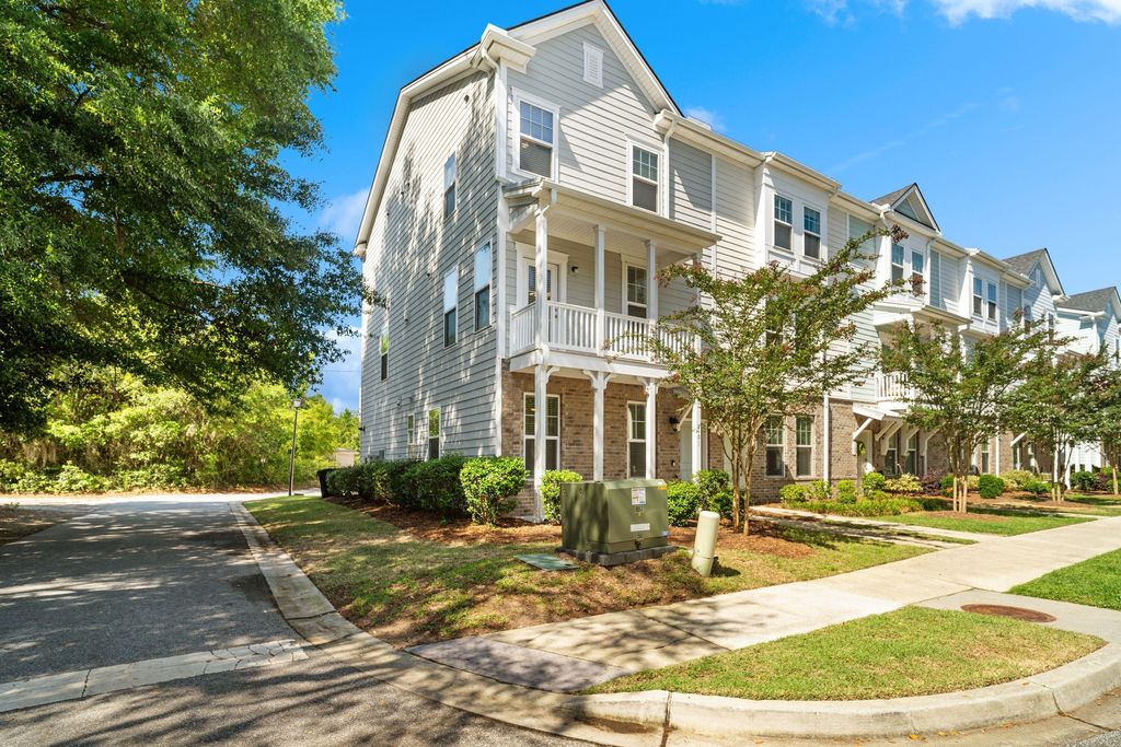 Photo of 101 Rowans Creek Drive, Charleston, SC 29492 (MLS # 26013068)