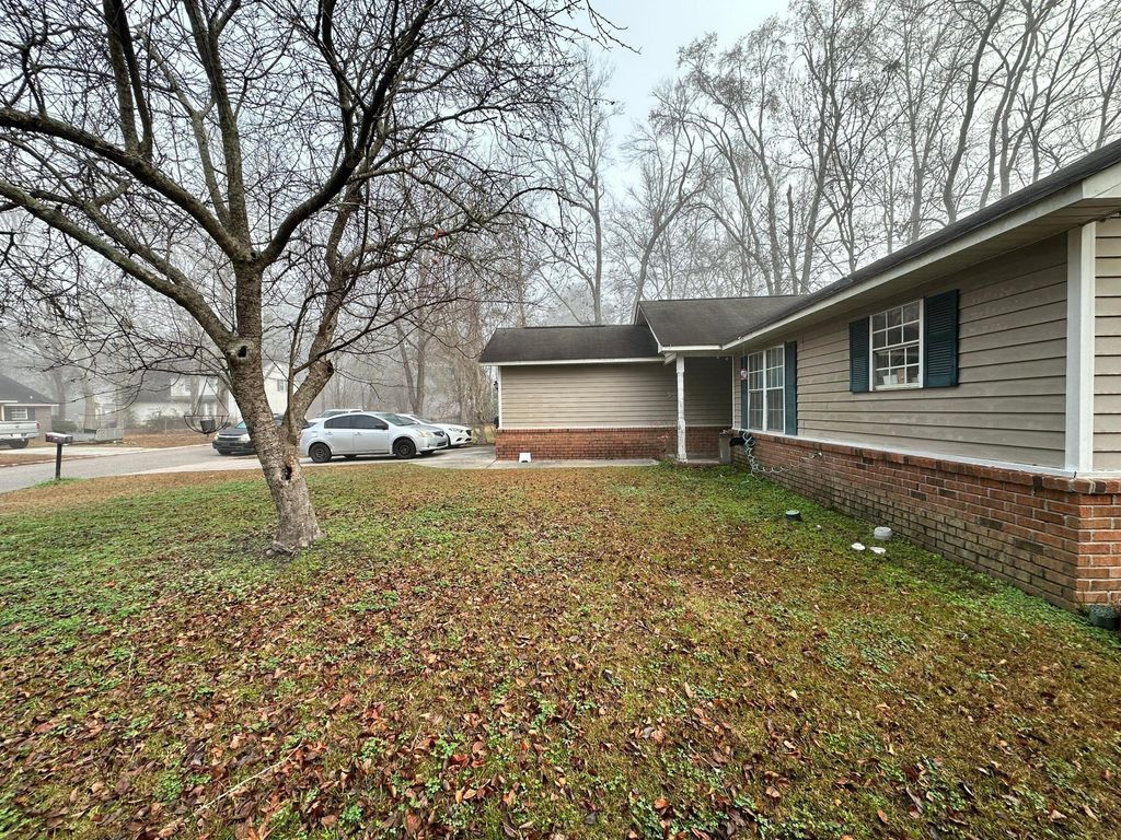 Photo of 97 Four Iron Court, Summerville, SC 29483 (MLS # 26001473)