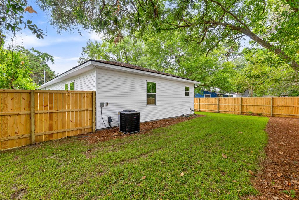 Photo of 2620 Stark Lane, North Charleston, SC 29405 (MLS # 26016937)