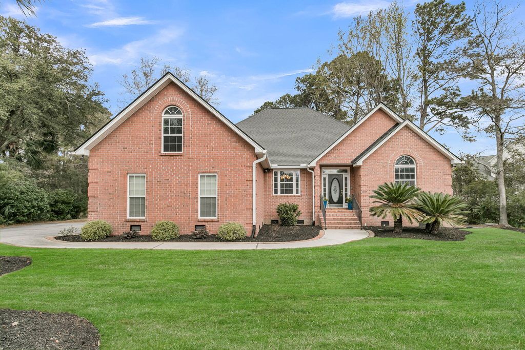 Photo of 1350 Brent Mill Court, Mount Pleasant, SC 29466 (MLS # 26008148)