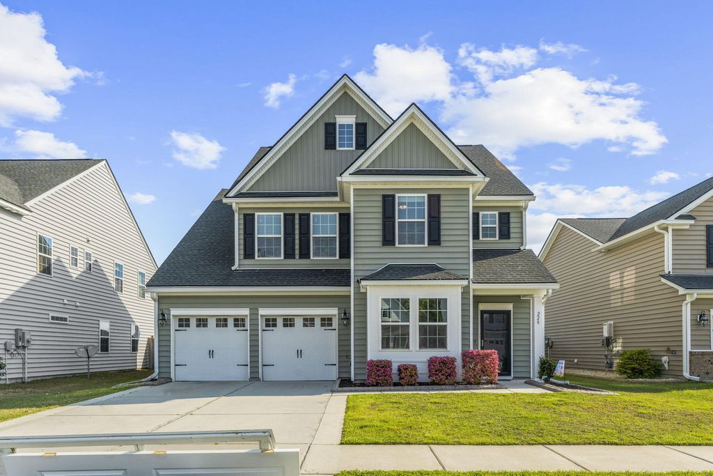 Photo of 228 Firewheel Court, Summerville, SC 29486 (MLS # 26007214)