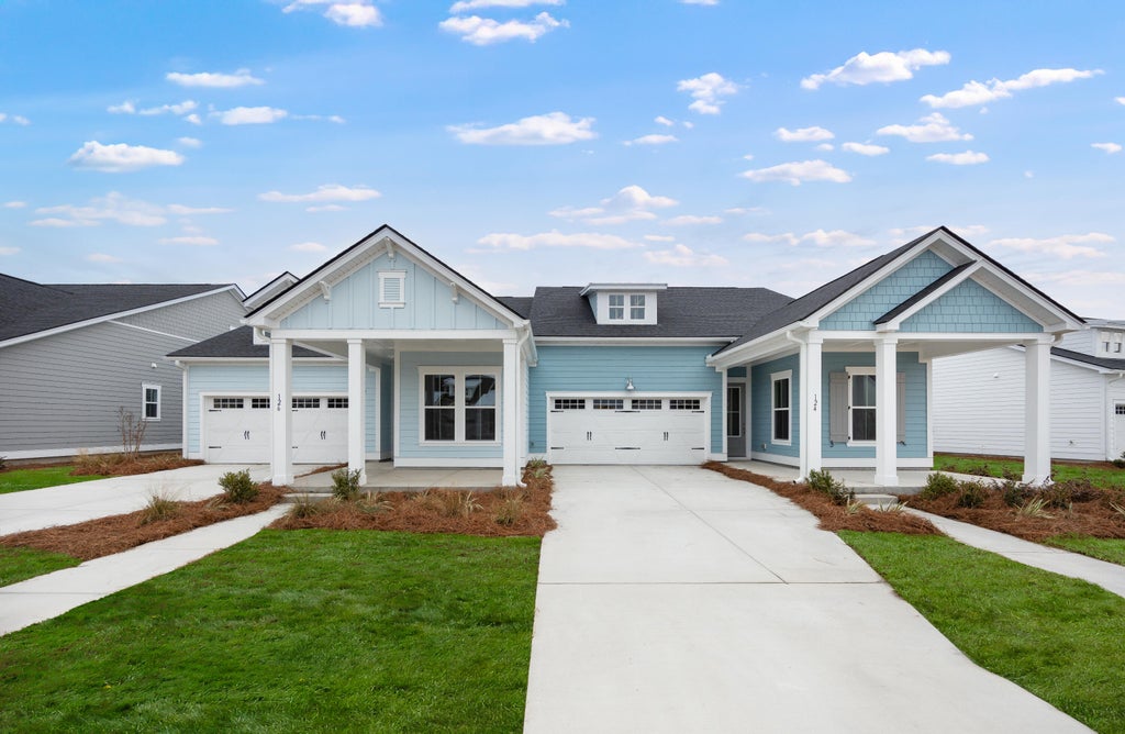 Photo of 406 Bluebird Bend Street, Summerville, SC 29486 (MLS # 26017566)