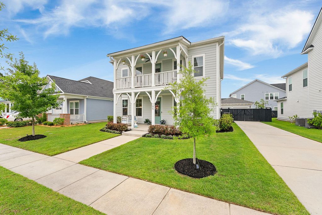 Photo of 105 Rum Neck Street, Summerville, SC 29486 (MLS # 26014079)