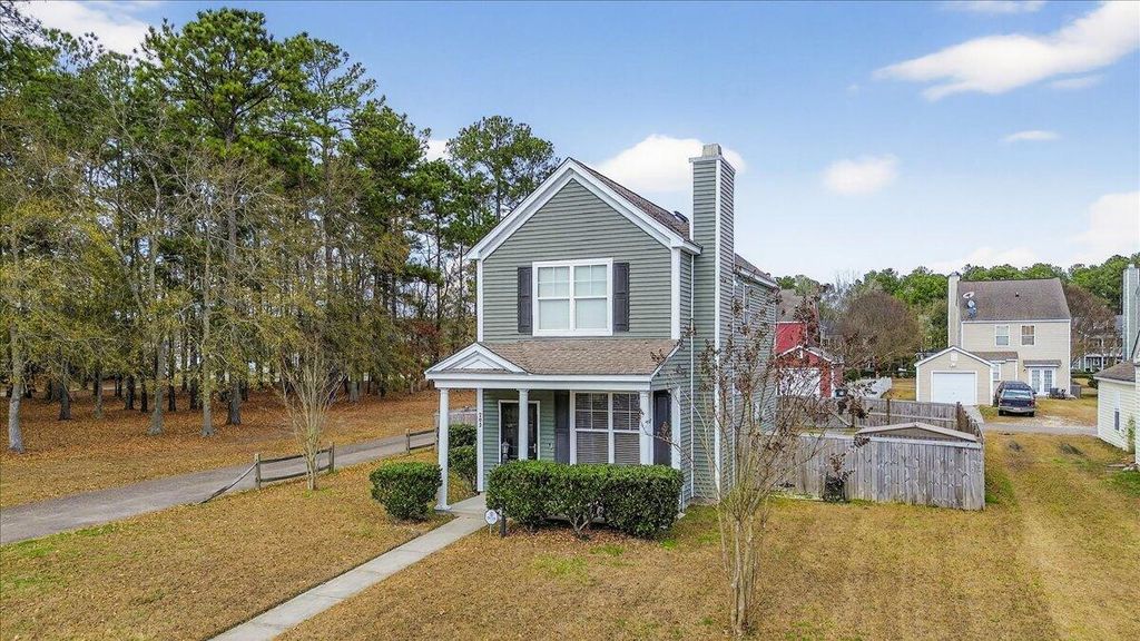 Photo of 202 Killarney Trail, Moncks Corner, SC 29461 (MLS # 26001135)