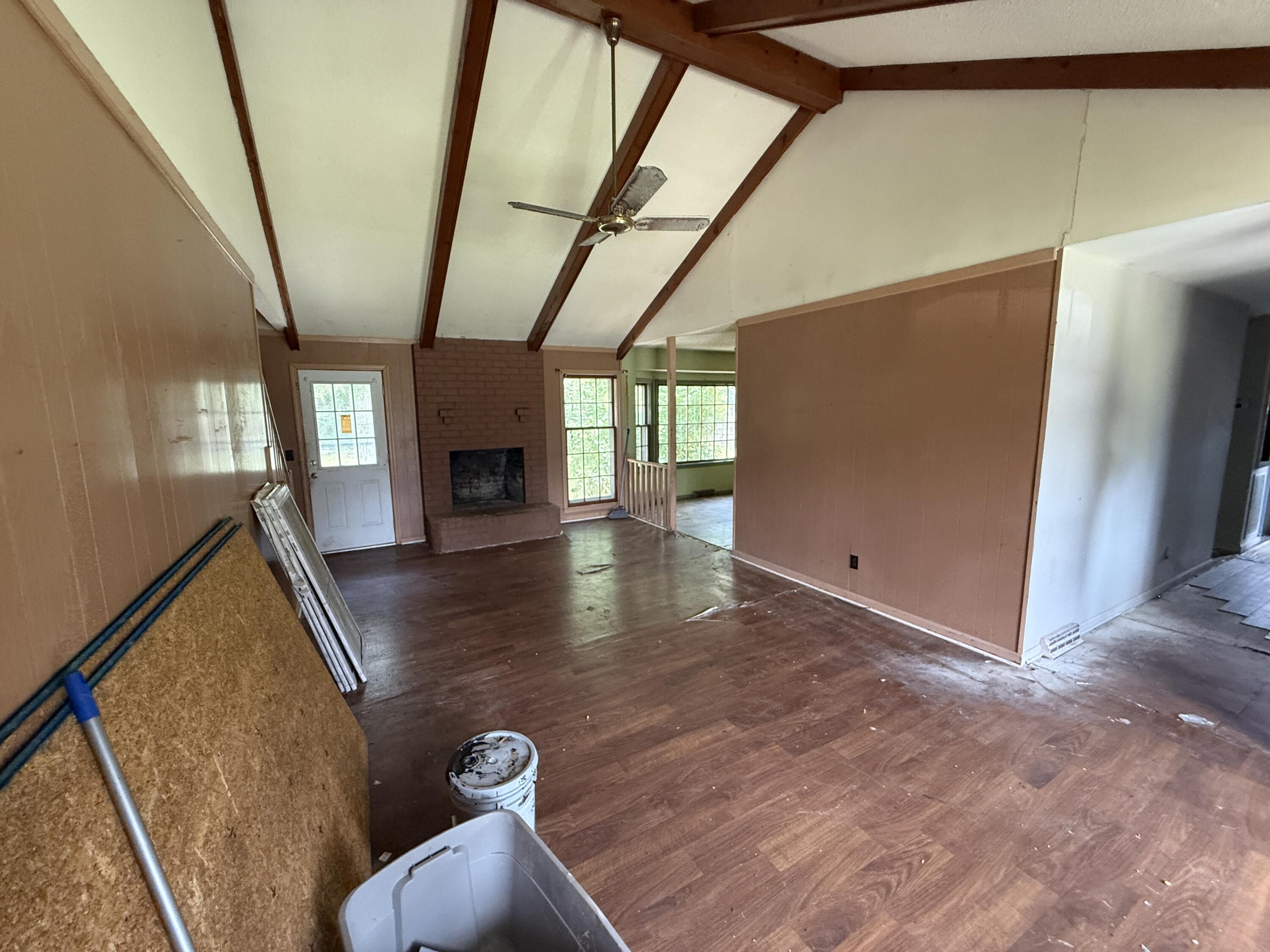 402 Kershaw Road