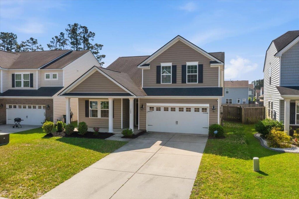 Photo of 700 Redbud Lane, Summerville, SC 29486 (MLS # 26029427)