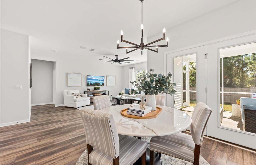 Photo of 857 Meadowbrook Lane, Summerville, SC 29486 (MLS # 26021062)