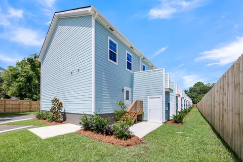 A home in North Charleston