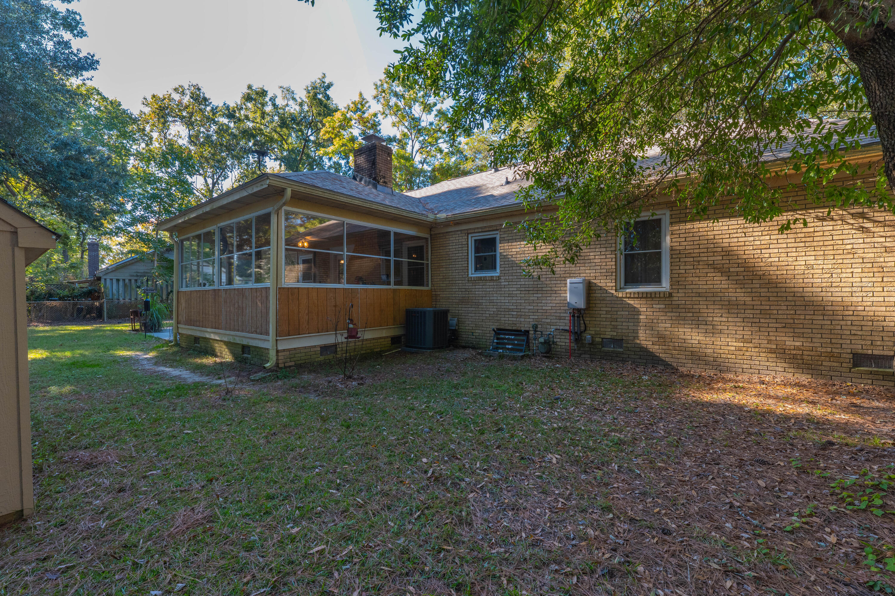 315 Shaftesbury Lane