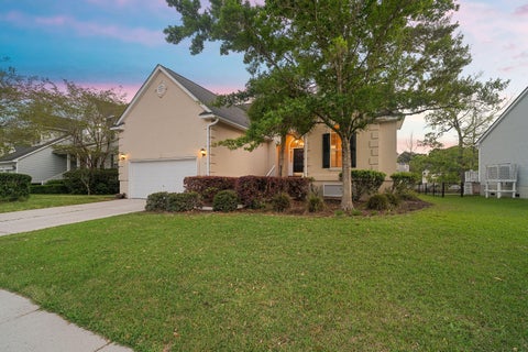Photo of 1892 Palmetto Isle Drive, Mount Pleasant, SC 29466 (MLS # 26018343)