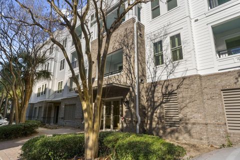 Photo of 200 River Landing Drive #208f, Charleston, SC 29492 (MLS # 26002167)