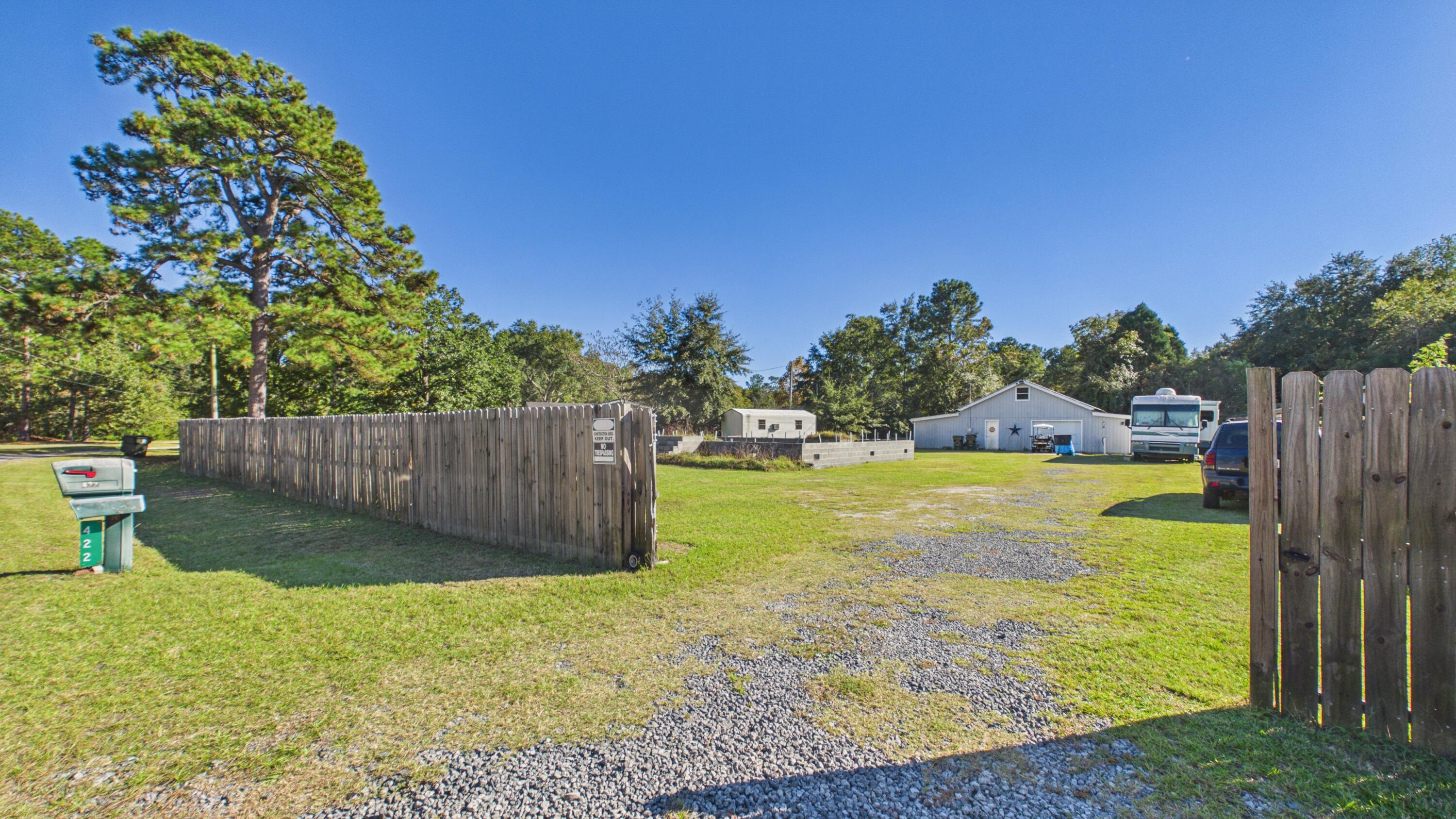 422 General Moultrie Drive