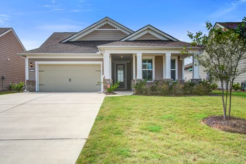 Photo of 311 Autumn Azalea Way Way, Summerville, SC 29486 (MLS # 25027127)