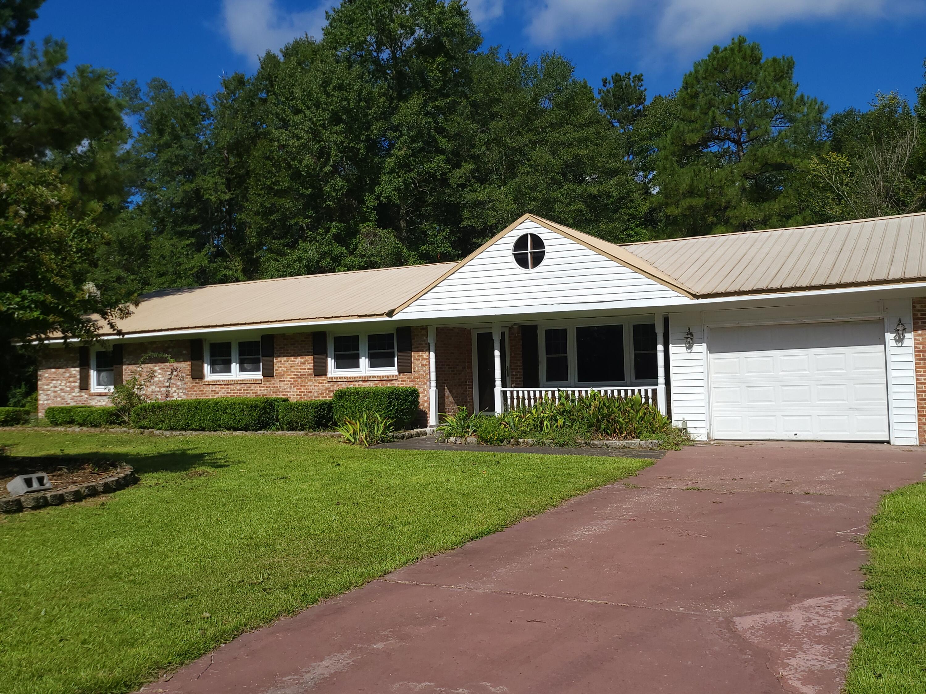 37 Beaver Creek Road
