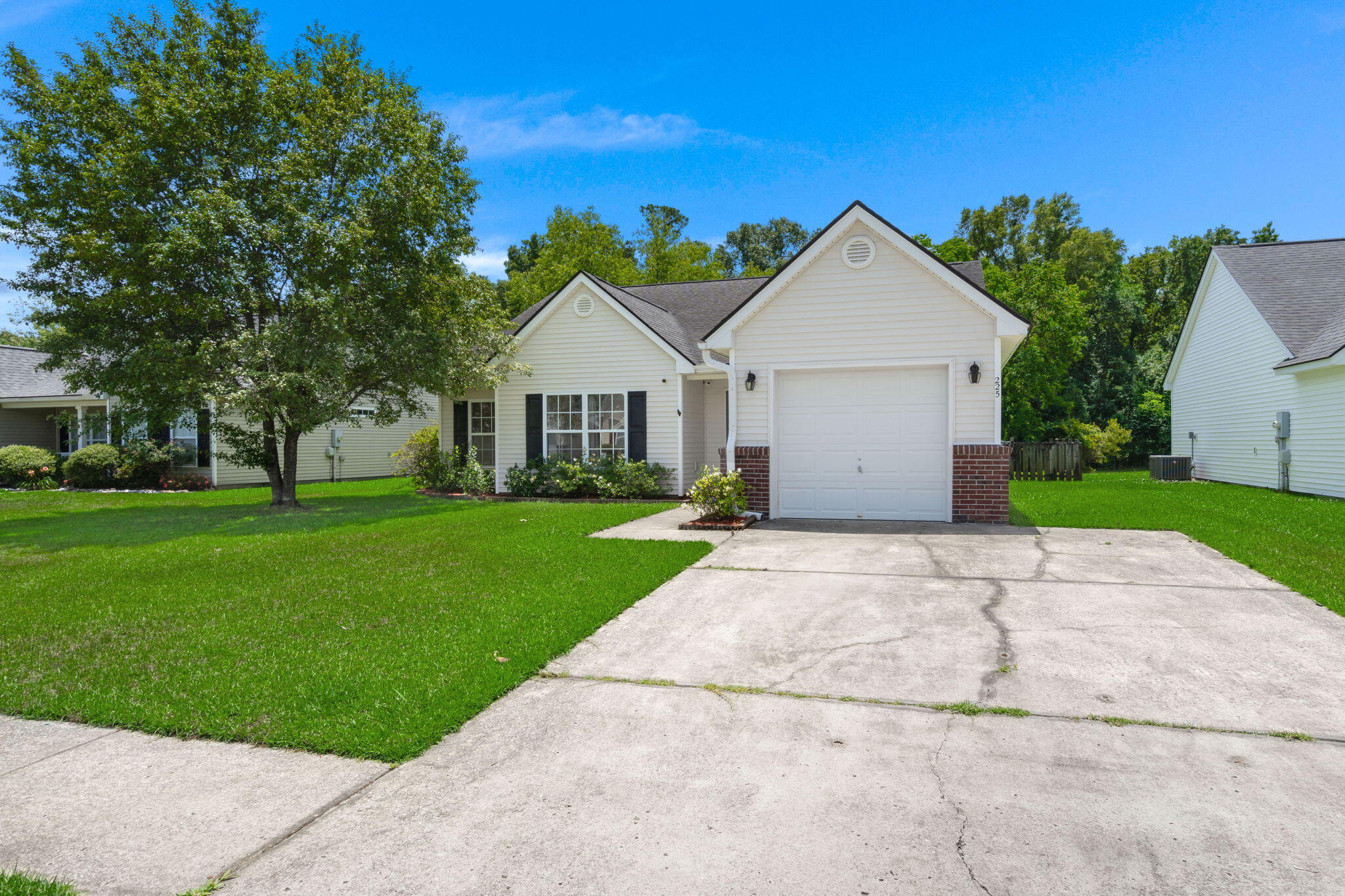 225 Border Road