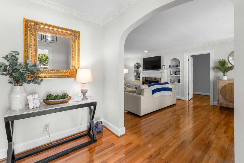 Photo of 808 Sheldon Road, Charleston, SC 29407 (MLS # 26024160)