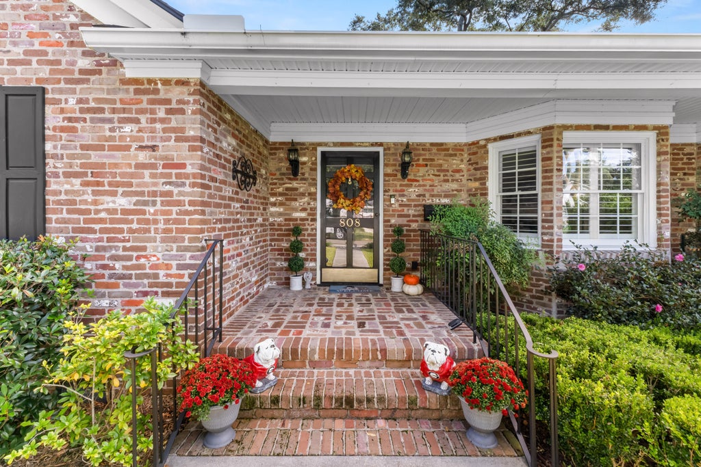 Photo of 808 Sheldon Road, Charleston, SC 29407 (MLS # 26024160)
