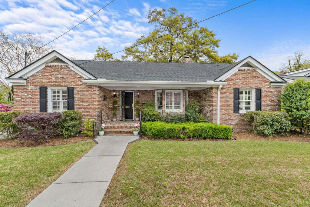 Photo of 808 Sheldon Road, Charleston, SC 29407 (MLS # 26024160)