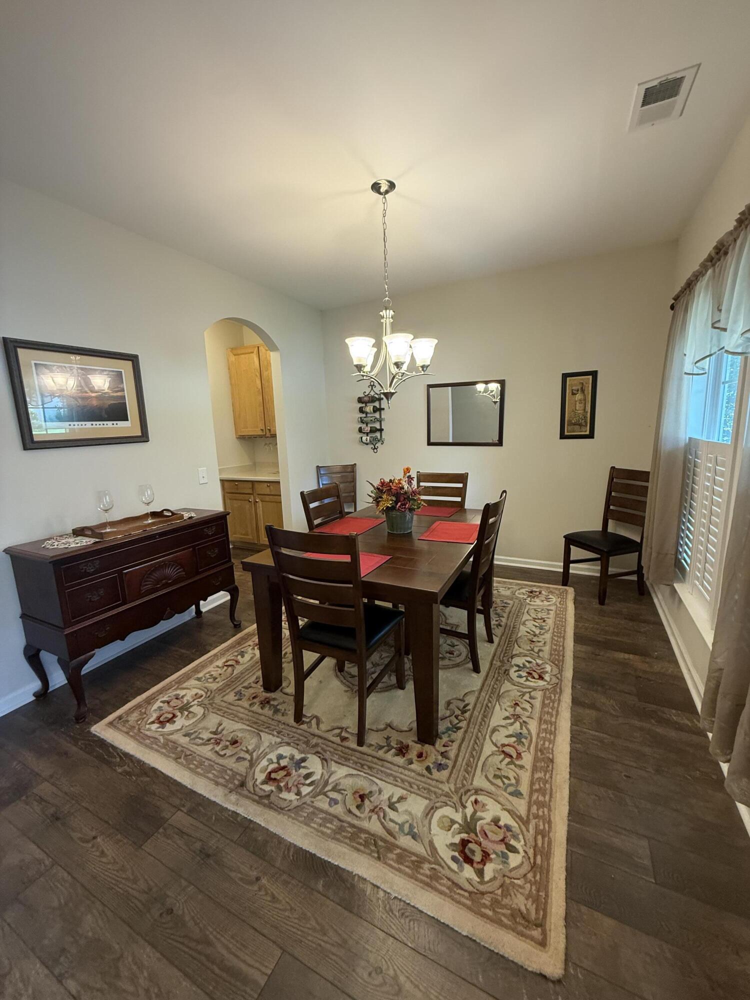 522 Mountain Laurel Circle